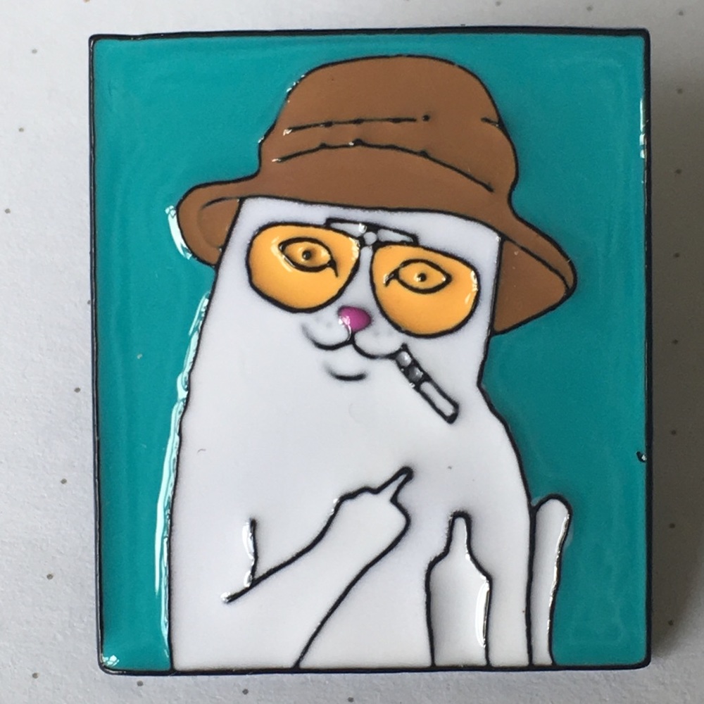 Hunter S. Thompson Cat pin - enamel & metal NIB - Picture 3 of 5